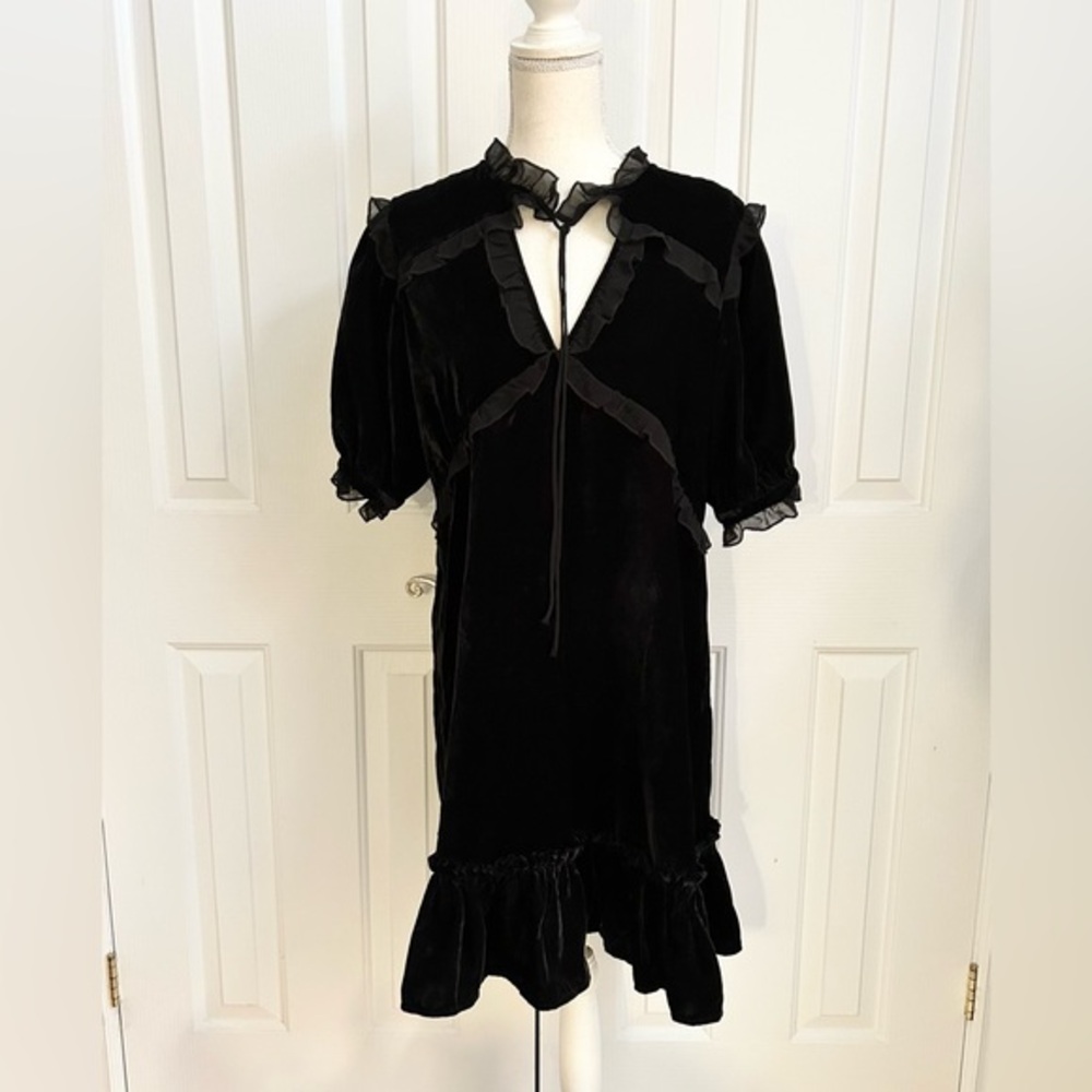 NWT POINT ZERO Beautiful Velvet Midi Dress, Ruffled Accents, Black, Size Large